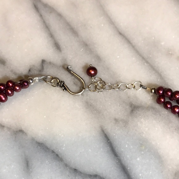 Maroon Pearl Necklace and Bracelet Set! 🐚 - Picture 6 of 8